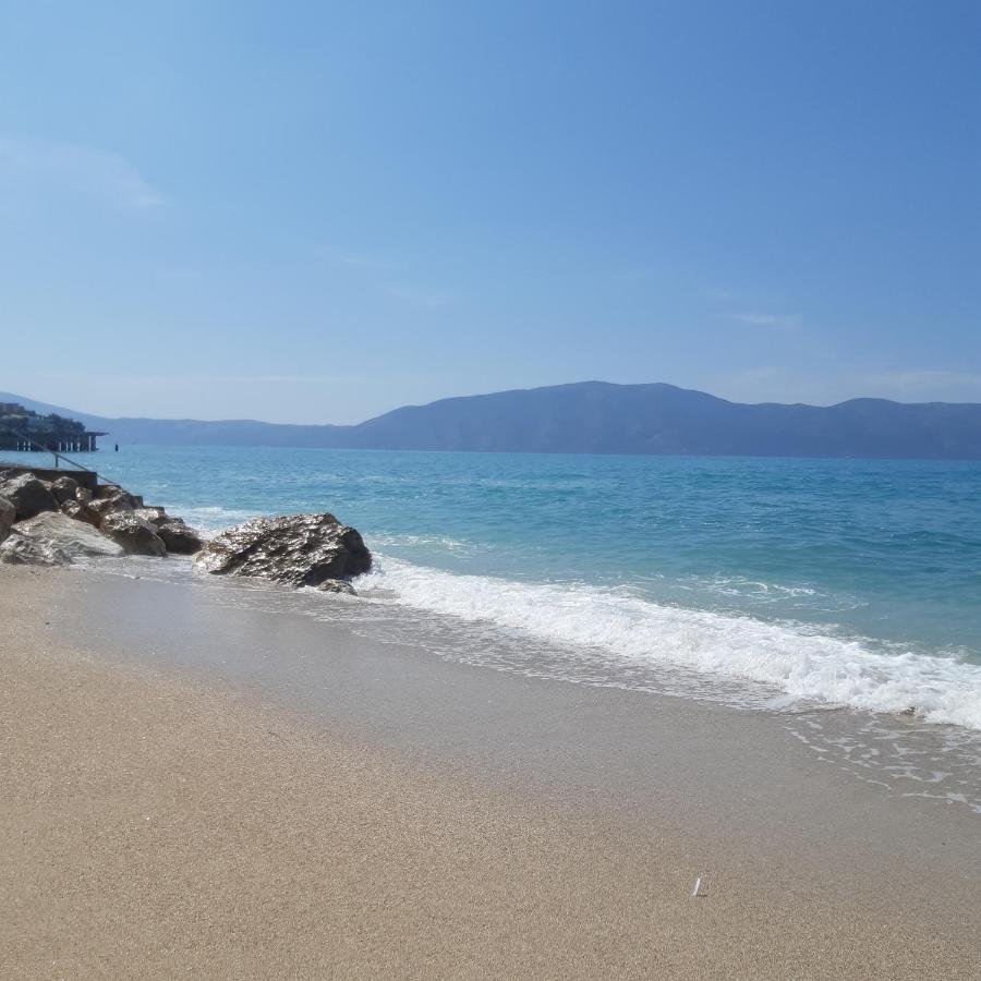 Mario Apartments 1 - Vlorë エクステリア 写真