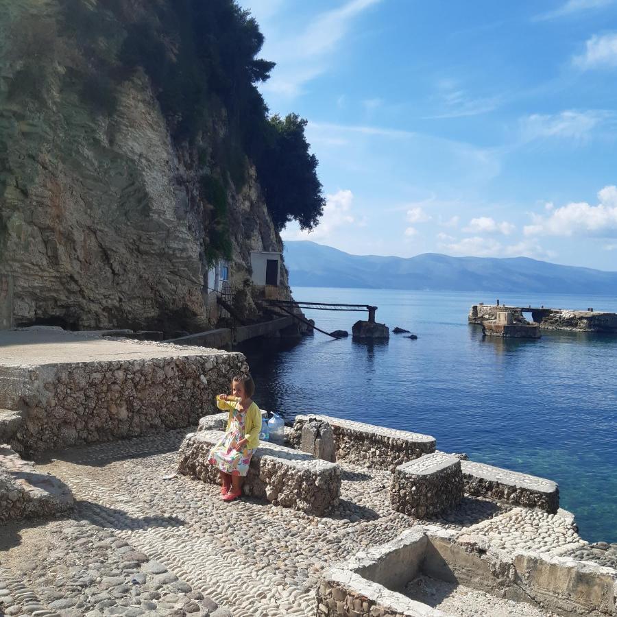Mario Apartments 1 - Vlorë エクステリア 写真